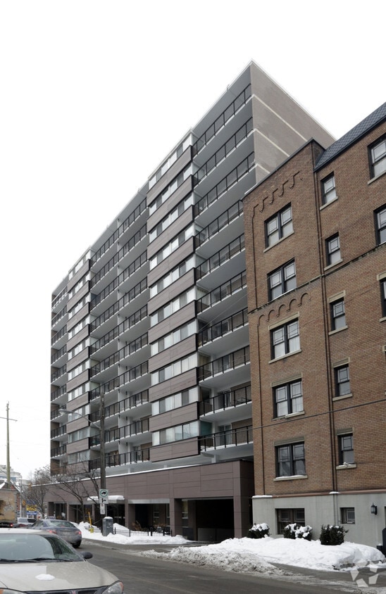 Building Photo - Kenson Towers