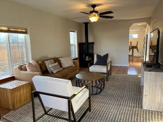 Living Room - 2801 W Stewart Ave