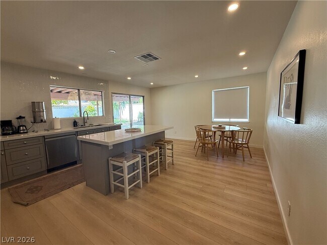 Foto del edificio - 3611 Rosewood St
