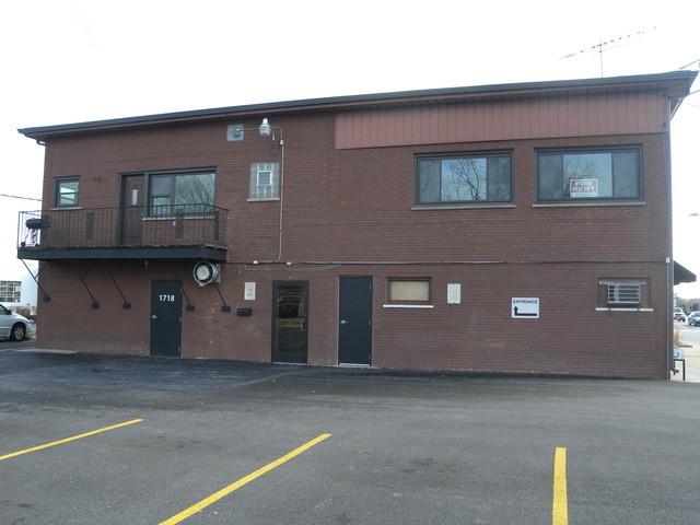 Foto principal - 1718 W Northwest Hwy