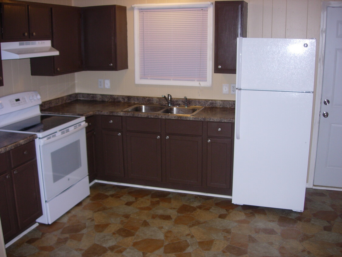 Kitchen - 233 E Bigelow Ave