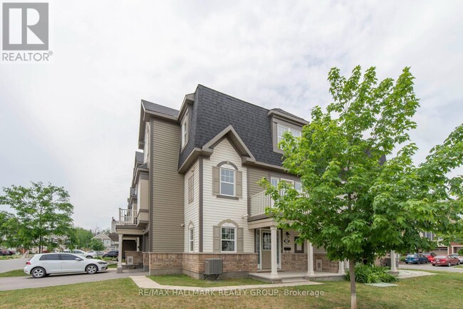 Building Photo - 799 Mayfly Cres