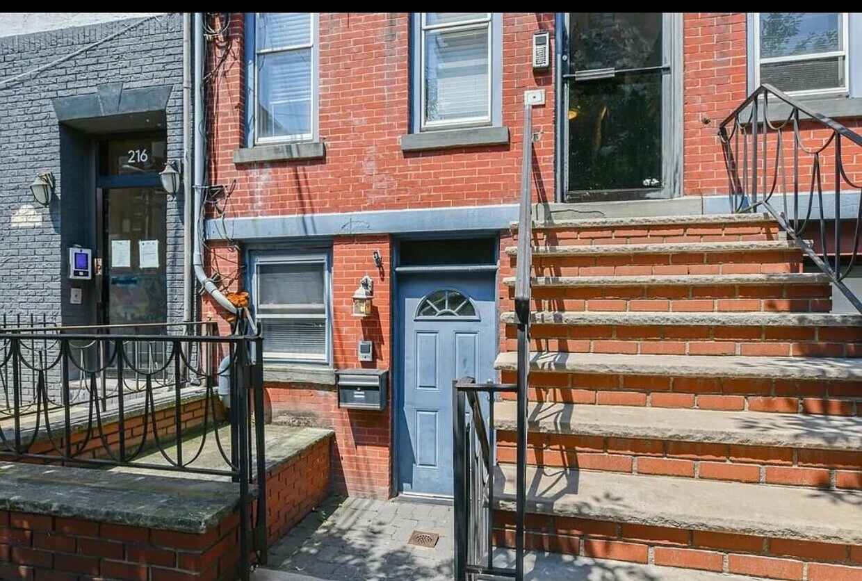 Foto principal - 218 Jefferson St