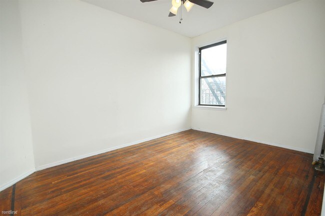 Building Photo - 1 br, 1 bath  - 4213 28th Ave D2