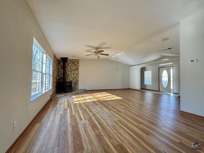 Building Photo - 190 Dan Sparrow Rd