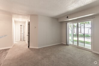 2BR,1.5BA,-900SF Renovated Kitchen - Grafton Station