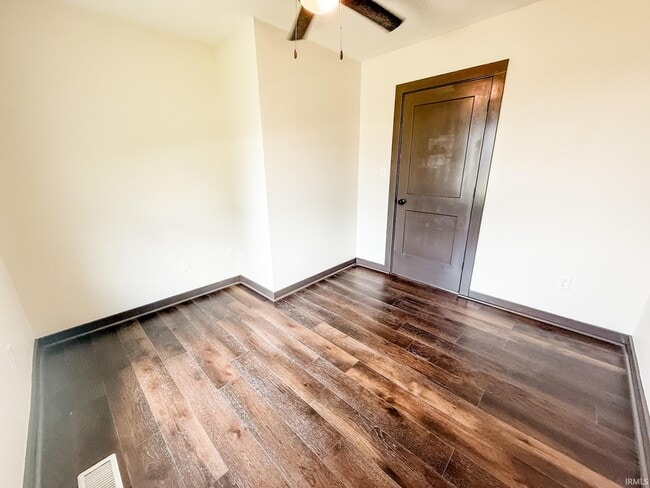 Building Photo - 1900 N Market St