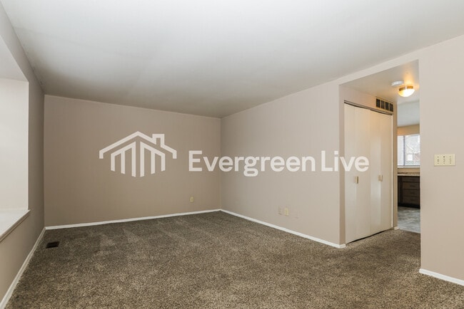 Building Photo - 7566 Mt Whitney