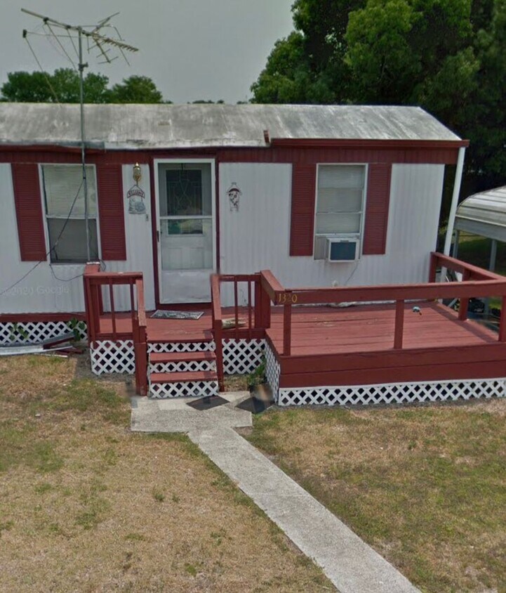 Building Photo - Two Bedroom One Bath Manufactured Home