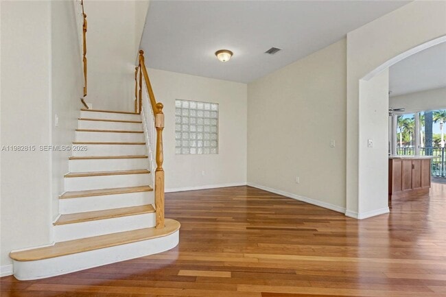 Building Photo - 1560 Seagrape Way