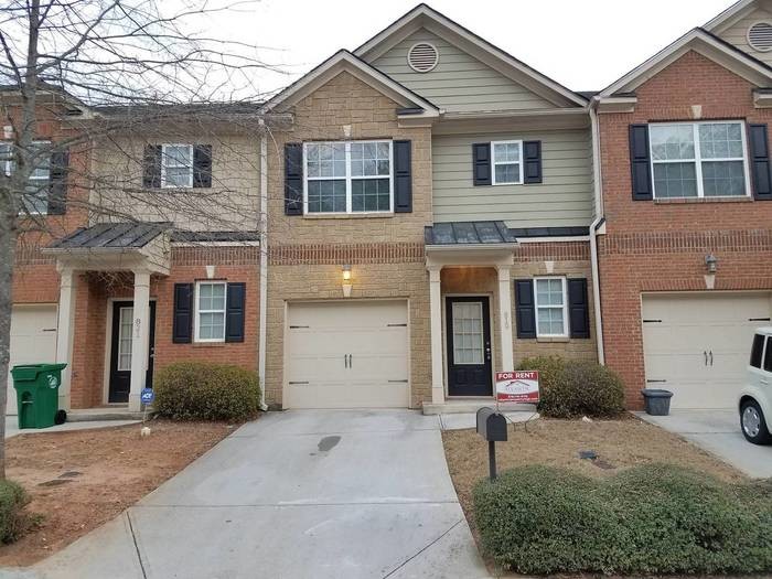 Stone Mountain 3 br Townhome - House for Rent in Stone Mountain, GA ...