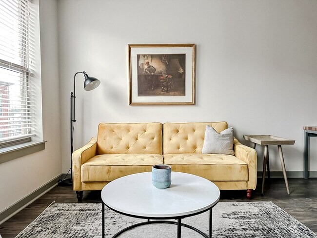 Foto del edificio - 111 E 4th St