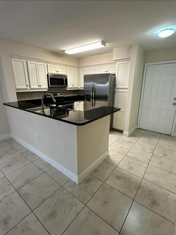 Building Photo - 13838 Fairway Island Dr