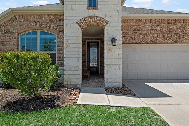 Building Photo - 10213 Shore Acres Ln