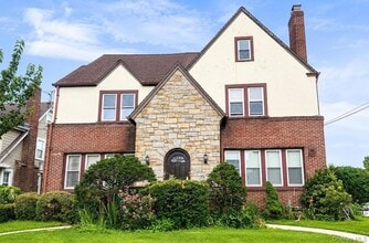 Building Photo - 49 Hempstead Ave