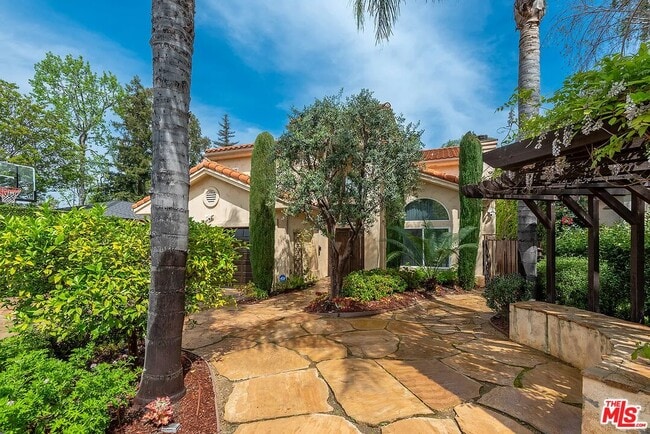 Foto del edificio - 4724 Noble Ave