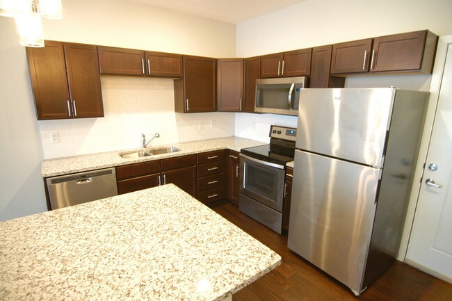 Foto del edificio - 2 Bedroom in Solo East Condos of Nashville!!