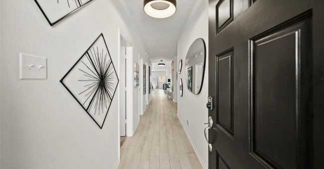 Foto del edificio - 1326 Ponderosa Pne Dr