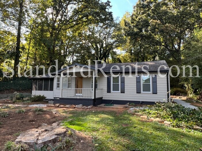 Updated West Midtown Bungalow - Updated West Midtown Bungalow