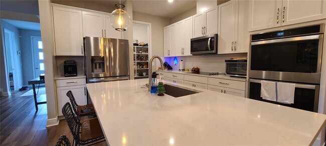 Foto del edificio - 7337 Alpine Butterfly Ln