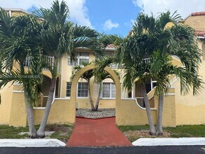 Building Photo - 15675 SW 74th Cir Dr