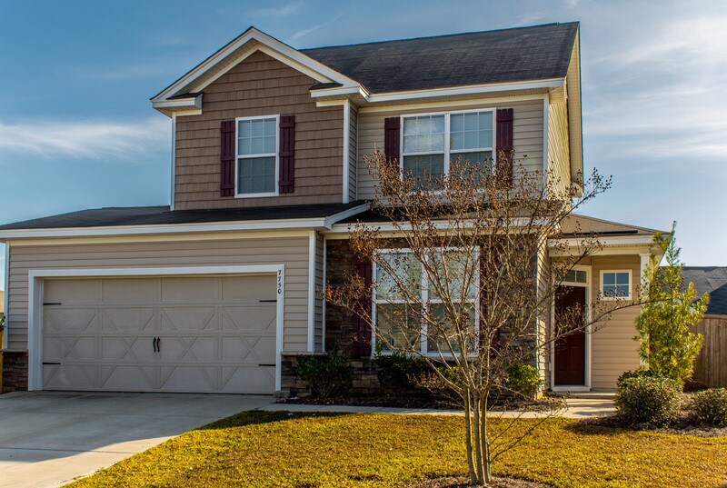 Foto principal - 7750 Discovery Rd