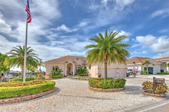 Foto del edificio - 816 Golf Island Dr