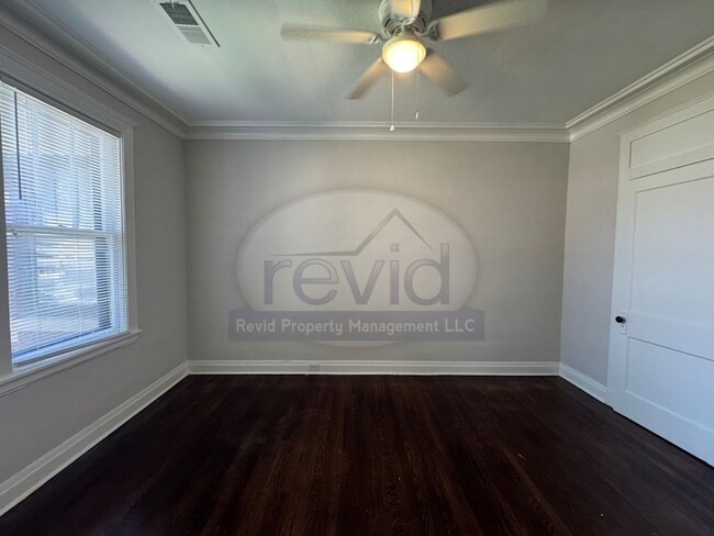 Building Photo - Beautiful 2 Bedroom 1 Bath in Midtown!