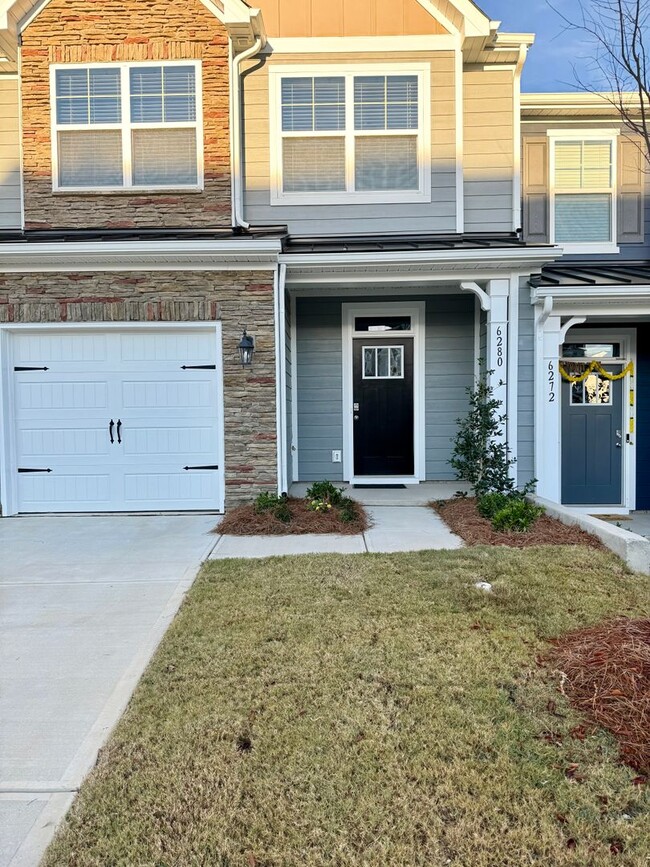 Building Photo - New Construction, 3BR/2.5 Bath Townhouse i...