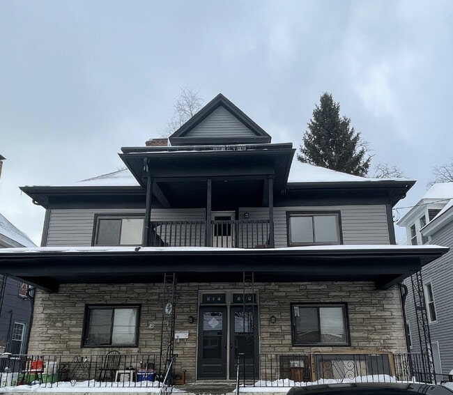 Building Photo - Spacious 3-Bedroom in Bellevue – Minutes from Downtown Pittsburgh!