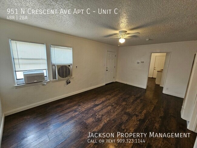 Foto del edificio - 951 N Crescent Ave