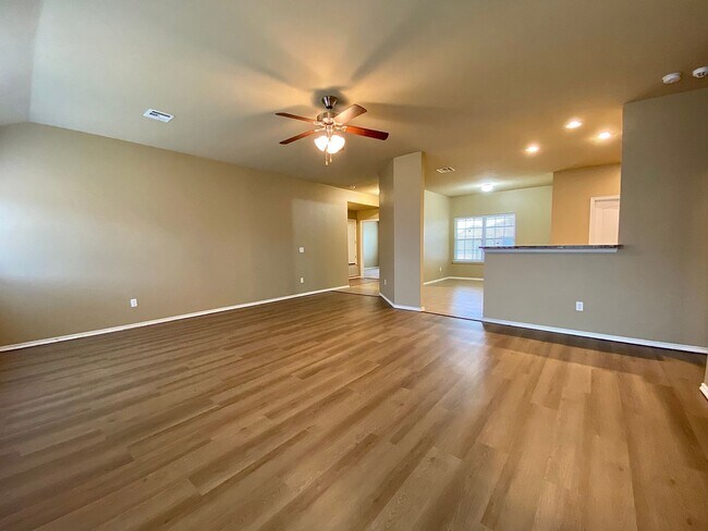 Foto del edificio - Great 3 Bedroom 2 Bath Home in Piedmont