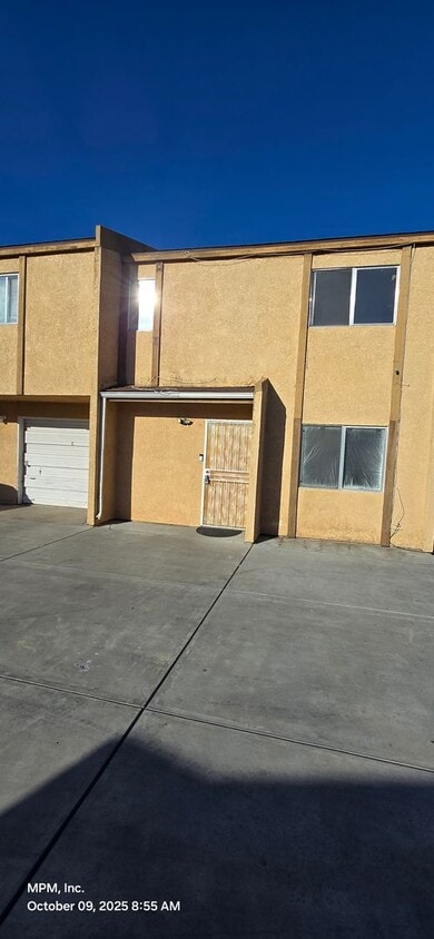 Primary Photo - 206 Myrtlewood Dr