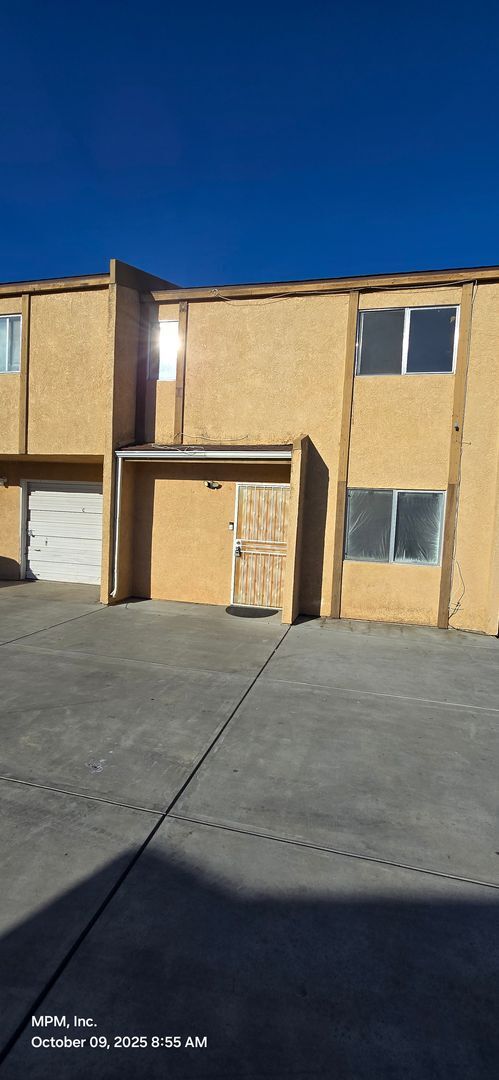 Building Photo - 206 Myrtlewood Dr