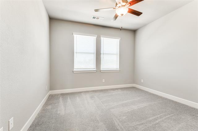 Foto del edificio - 636 Courtyard Ln