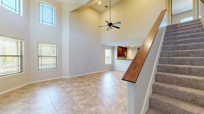 Foto del edificio - 454 Chimney Hill Dr