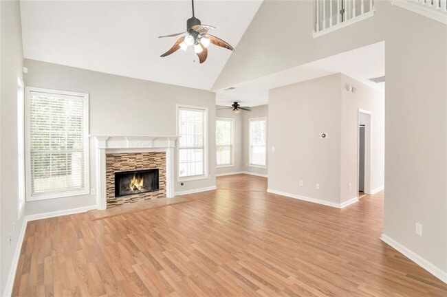 Building Photo - 193 Stoneforest Dr
