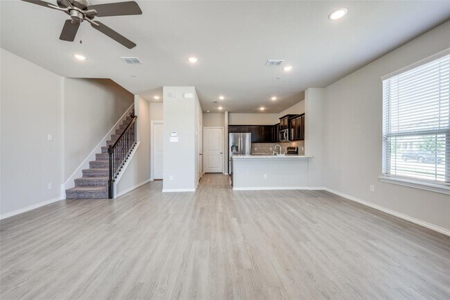 Foto del edificio - 3537 Brentwood Dr