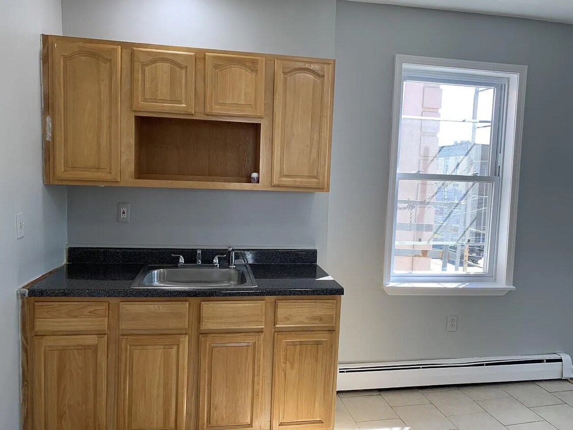 Foto principal - 313 Court St