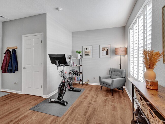 Foto del edificio - 309 E Las Animas St