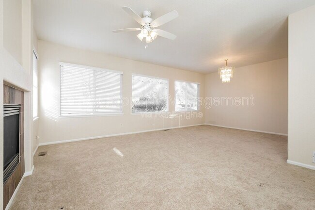 Foto del edificio - 2241 E 128th Ave