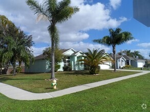 Building Photo - 710 Black Maple Dr