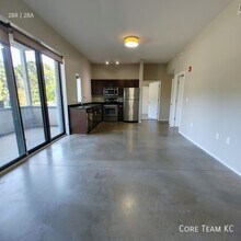 Building Photo - 3632 Gillham Rd