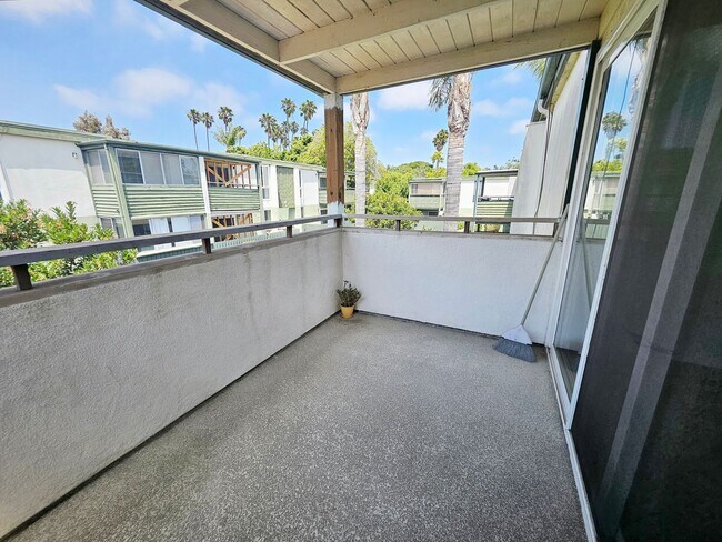 Foto del edificio - Condo Unit Available