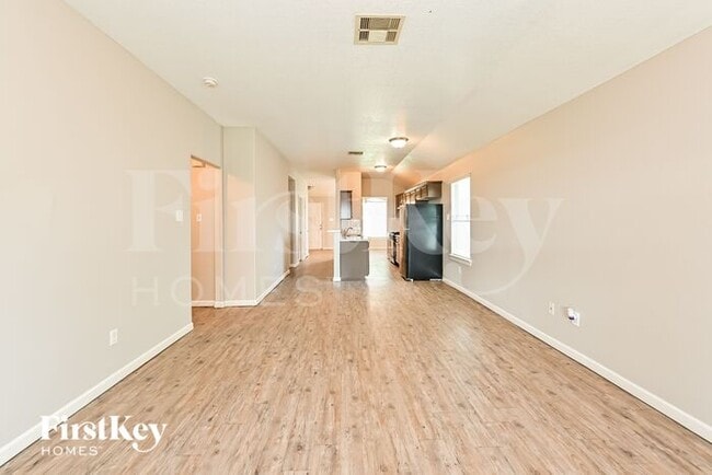 Foto del edificio - 13350 Pine Tree Forest Trail