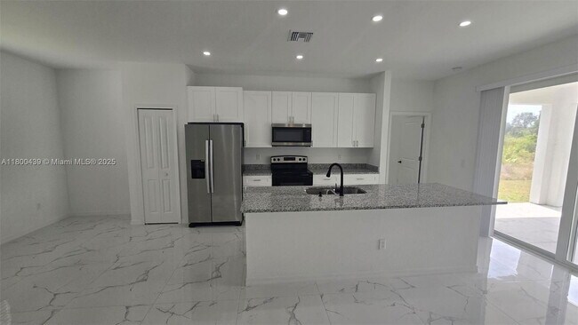 Building Photo - 2809 64th St W