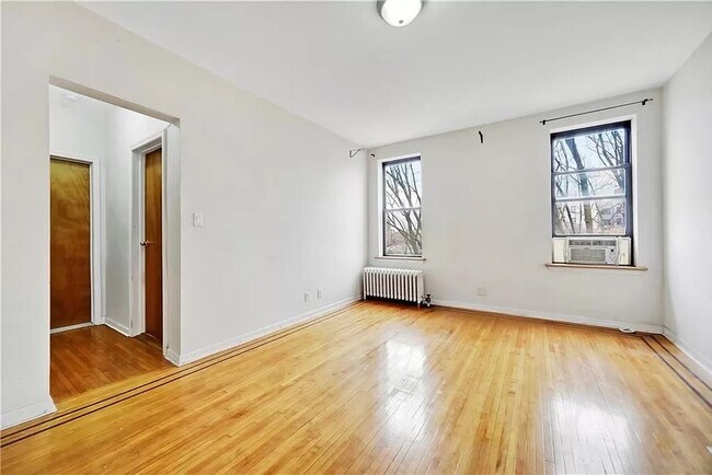 Foto del edificio - 460 Ovington Ave