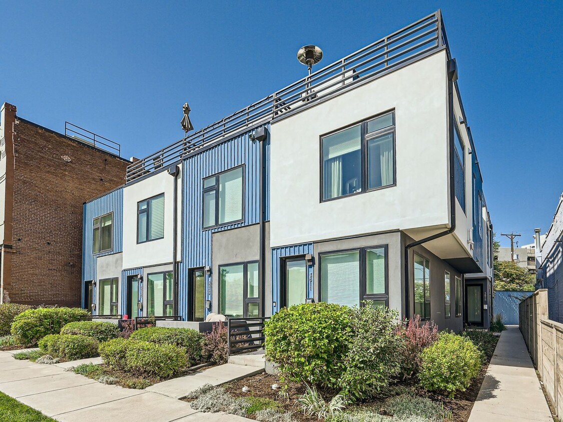 Foto principal - 3815 Franklin St