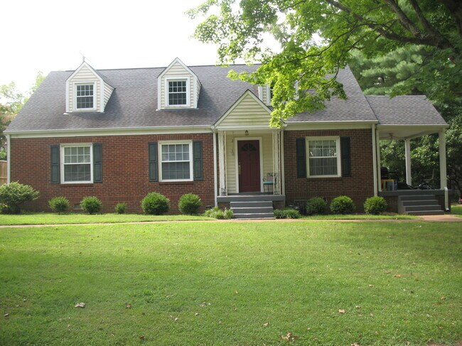 Photo - 4111 Aberdeen Rd Apartments