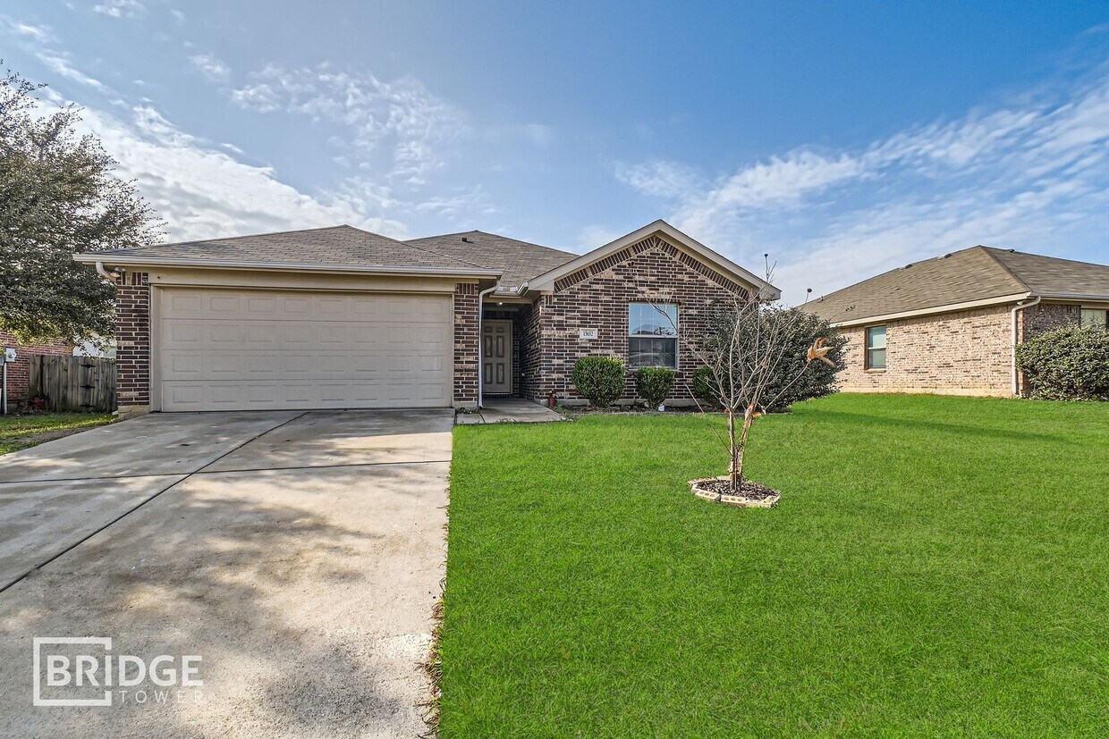 Foto principal - 15652 Gatsby Ln